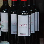 1720 Quinta Da Cancela - Winery & Guimarães