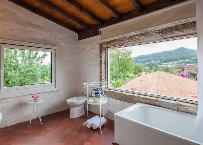 1720 Quinta Da Cancela - Winery & Gæstehus Guimarães