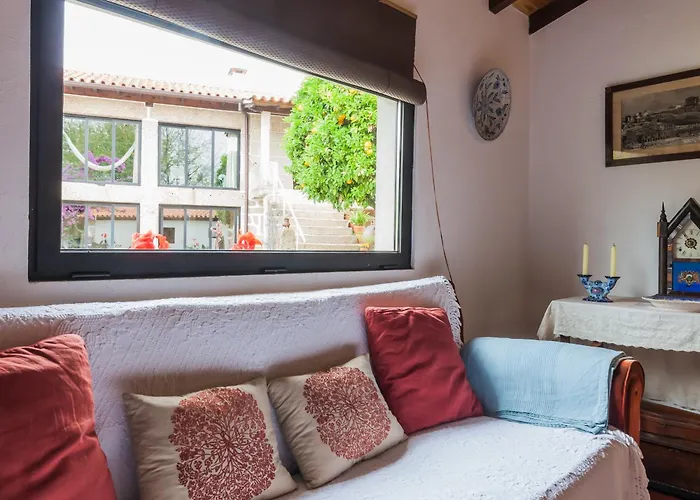 1720 Quinta Da Cancela - Winery & Гостевой дом Гимарайнш